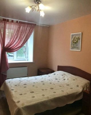 Сдам двухкомнатную (2-комн.) квартиру, Реброва-Денисова ул, 3, Усть-Кут г