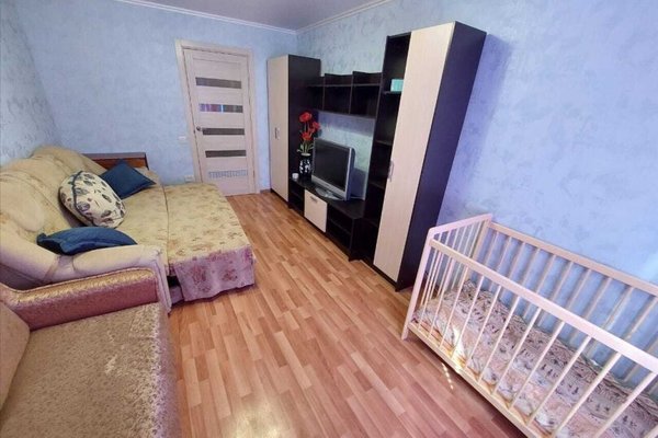 Сдам двухкомнатную (2-комн.) квартиру, Мира ул, 10, Кременки г