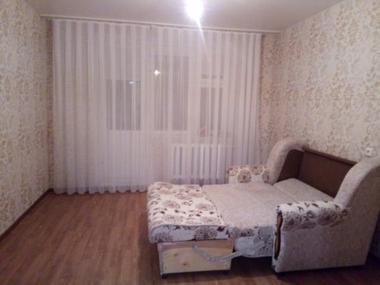 Сдам двухкомнатную (2-комн.) квартиру, Менделеева ул, 4, Энгельс г