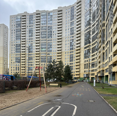 Продам однокомнатную (1-комн.) квартиру, Александровской Фермы пр-кт, 8, Санкт-Петербург г