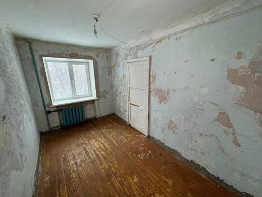 Продам трехкомнатную (3-комн.) квартиру, Рабочая ул, 54, Комсомольск-на-Амуре г