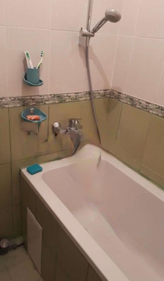Продам двухкомнатную (2-комн.) квартиру, Калараша ул, 18, Туапсе г