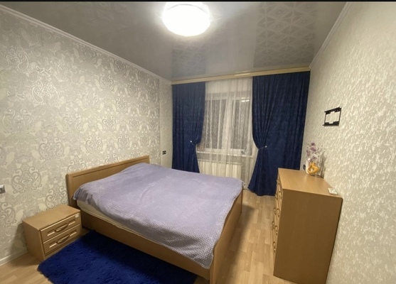 Сдам двухкомнатную (2-комн.) квартиру, Геологоразведчиков ул, 8Б, Тарко-Сале г