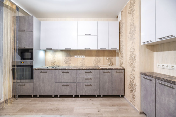 Продам двухкомнатную (2-комн.) квартиру, Петровский б-р, 14к4, Мурино п