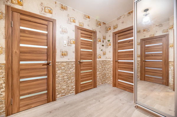 Продам двухкомнатную (2-комн.) квартиру, Петровский б-р, 14к4, Мурино п