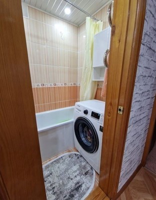 Сдам двухкомнатную (2-комн.) квартиру, 1-й мкр, 30, Ачинск г
