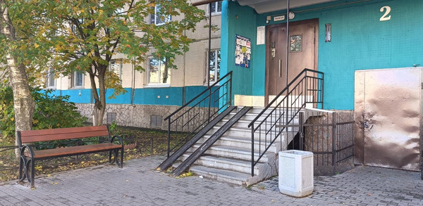 Продам двухкомнатную (2-комн.) квартиру, Индустриальный пр-кт, 17к3, Санкт-Петербург г