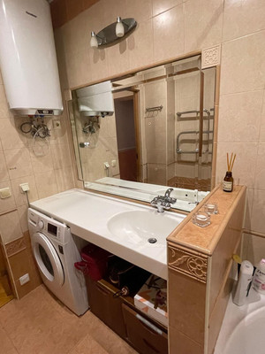 Продам трехкомнатную (3-комн.) квартиру, Жмайлова ул, 27а, Ростов-на-Дону г