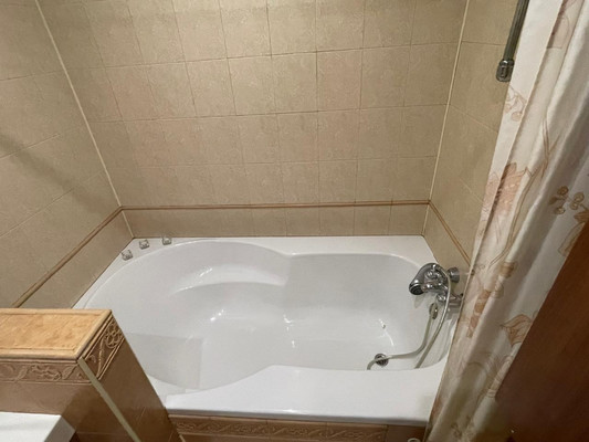 Продам трехкомнатную (3-комн.) квартиру, Жмайлова ул, 27а, Ростов-на-Дону г