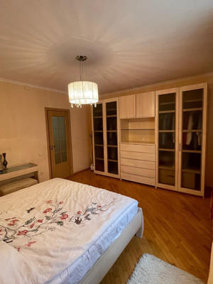 Продам трехкомнатную (3-комн.) квартиру, Жмайлова ул, 27а, Ростов-на-Дону г