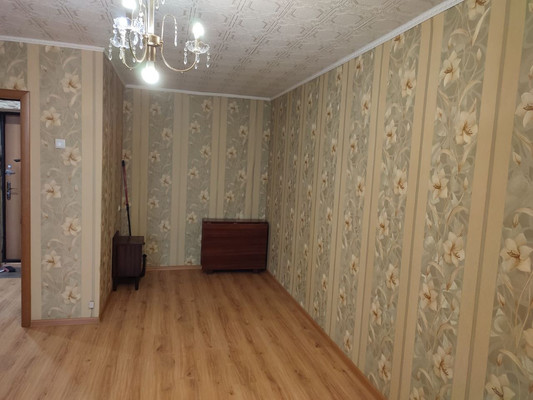 Продам однокомнатную (1-комн.) квартиру, Ангарская ул, 3, Липецк г