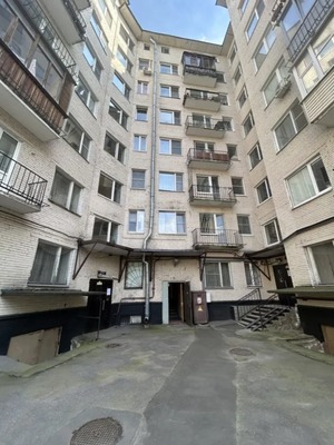 Сдам коммерческое помещение 832 м2, Кирочная ул, 61А, Санкт-Петербург г