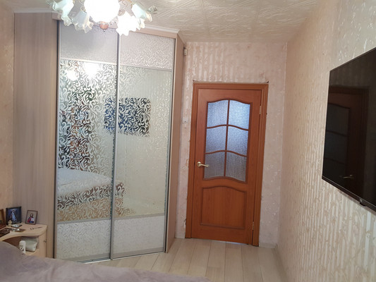 Продам трехкомнатную (3-комн.) квартиру, Юности ул, 53, Нижний Тагил г