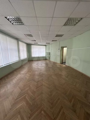 Сдам коммерческое помещение 449 м2, Кирочная ул, 61А, Санкт-Петербург г