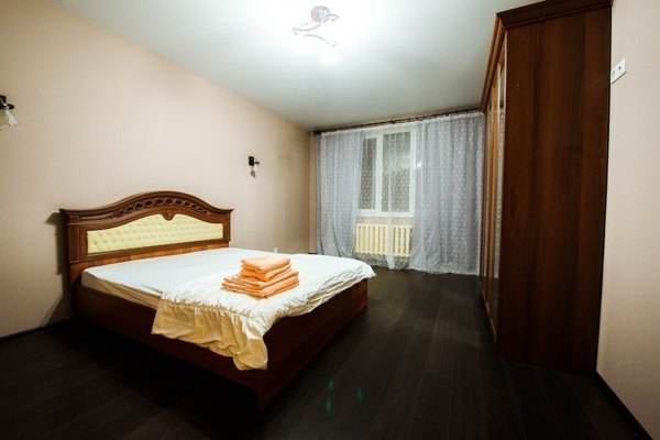 Сдам двухкомнатную (2-комн.) квартиру, Береговая ул, 26, Мантурово г