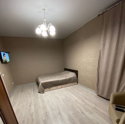 Сдам однокомнатную (1-комн.) квартиру, 4 мкр, 15, Тобольск г