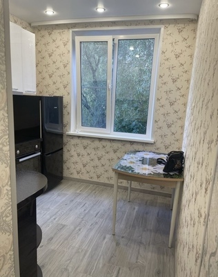 Сдам двухкомнатную (2-комн.) квартиру, Победы ул, 46, Плавск г