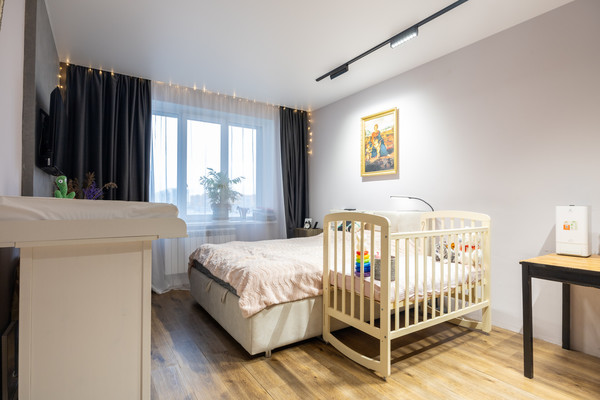 Продам однокомнатную (1-комн.) квартиру, Петровский б-р, дом 5, Мурино п