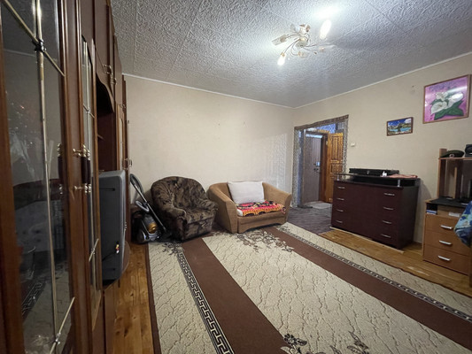 Продам двухкомнатную (2-комн.) квартиру, Парковая ул, 6, Нижний Тагил г