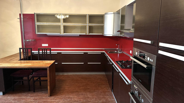 Продам многокомнатную квартиру, Гагарина ул, 6Б, Волгодонск г