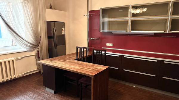 Продам многокомнатную квартиру, Гагарина ул, 6Б, Волгодонск г