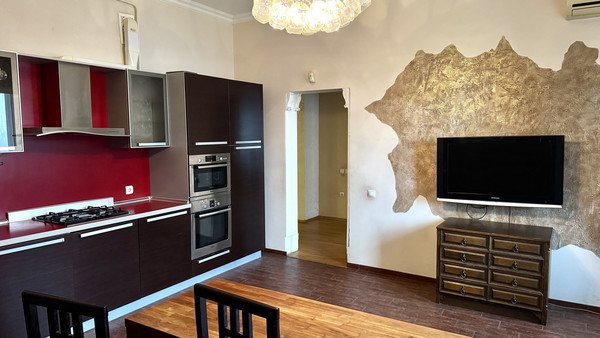 Продам многокомнатную квартиру, Гагарина ул, 6Б, Волгодонск г