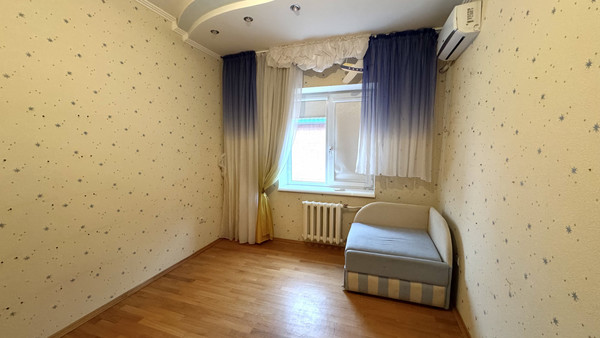 Продам многокомнатную квартиру, Гагарина ул, 6Б, Волгодонск г