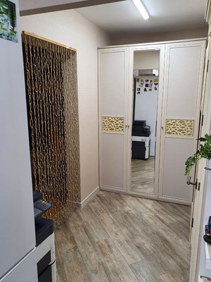 Продам двухкомнатную (2-комн.) квартиру, Байкальская ул, 301, Иркутск г