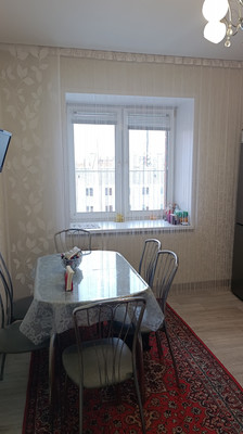 Продам двухкомнатную (2-комн.) квартиру, Комсомольский пр-кт, 17, Красноярск г