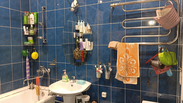 Продам двухкомнатную (2-комн.) квартиру, Комсомольский пр-кт, 17, Красноярск г