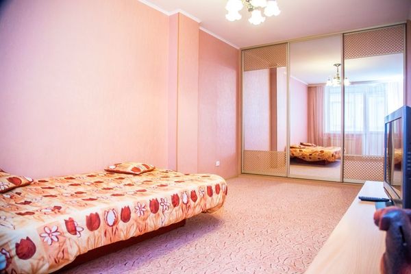 Сдам однокомнатную (1-комн.) квартиру, 8-й мкр, 7, Ачинск г