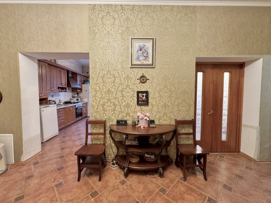 Продам многокомнатную квартиру, Пролетарская ул, 74б, Калининград г