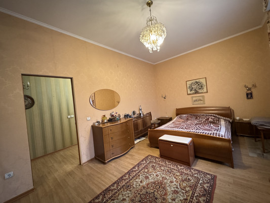 Продам многокомнатную квартиру, Пролетарская ул, 74б, Калининград г