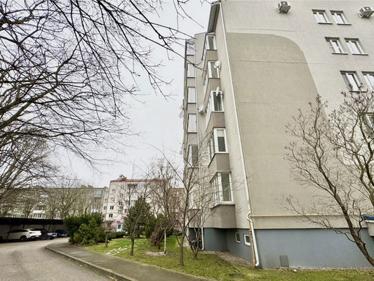 Продам многокомнатную квартиру, Пролетарская ул, 74б, Калининград г