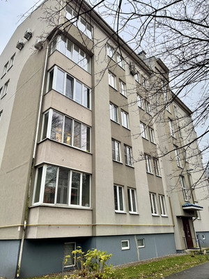 Продам многокомнатную квартиру, Пролетарская ул, 74б, Калининград г