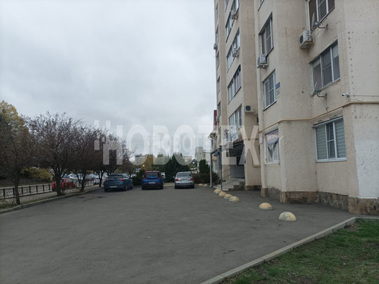 Продам двухкомнатную (2-комн.) квартиру, Ленина ул, 195Б, Горячий Ключ г