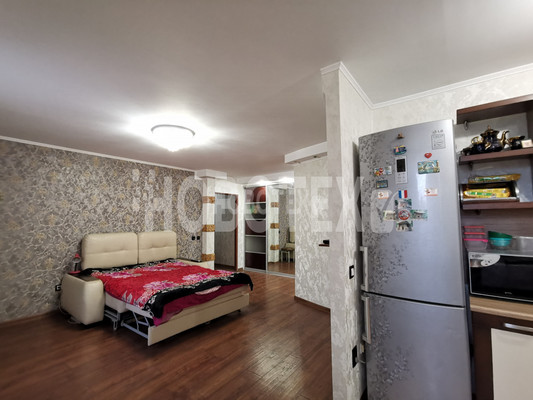 Продам двухкомнатную (2-комн.) квартиру, Ленина ул, 195Б, Горячий Ключ г