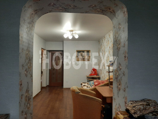 Продам двухкомнатную (2-комн.) квартиру, Ленина ул, 195Б, Горячий Ключ г