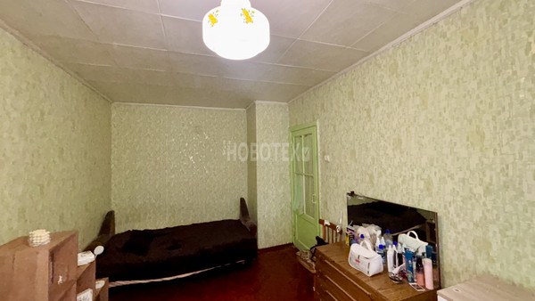 Продам однокомнатную (1-комн.) квартиру, Комсомольская ул, 35, Крымск г