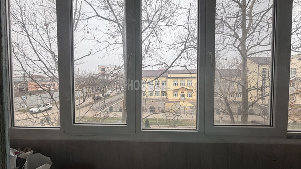 Продам однокомнатную (1-комн.) квартиру, Комсомольская ул, 35, Крымск г