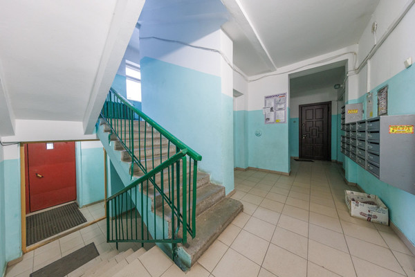 Продам трехкомнатную (3-комн.) квартиру, Романа Брянского ул, 1, Брянск г