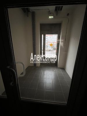 Сдам торговое помещение 143,6 м2, Коломяжский пр-кт, 13к2, Санкт-Петербург г