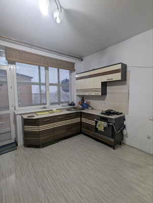Продам двухкомнатную (2-комн.) квартиру, Ершовский мкр, 132б, Иркутск г