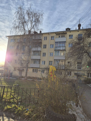 Продам двухкомнатную (2-комн.) квартиру, Монастырская ул, 53б, Пермь г