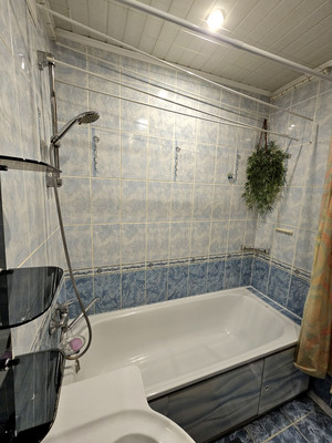 Продам двухкомнатную (2-комн.) квартиру, Олега Кошевого ул, 12, Киров г