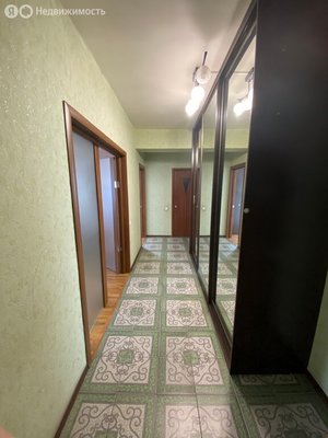 Продам трехкомнатную (3-комн.) квартиру, Советская ул, 170/1, Иркутск г