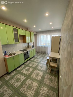 Продам трехкомнатную (3-комн.) квартиру, Советская ул, 170/1, Иркутск г