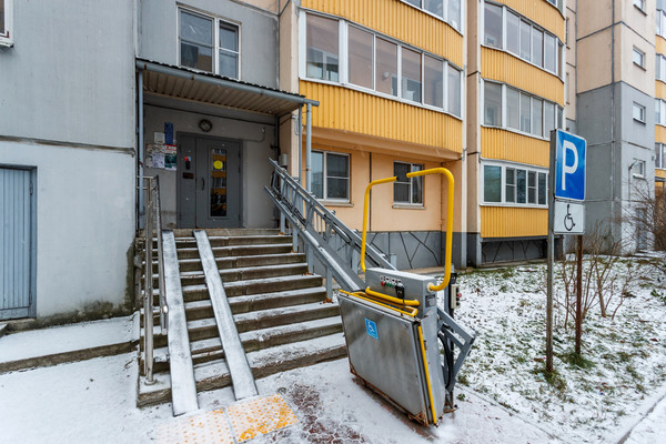 Продам трехкомнатную (3-комн.) квартиру, Садовая ул, 2Ак3, Металлострой п