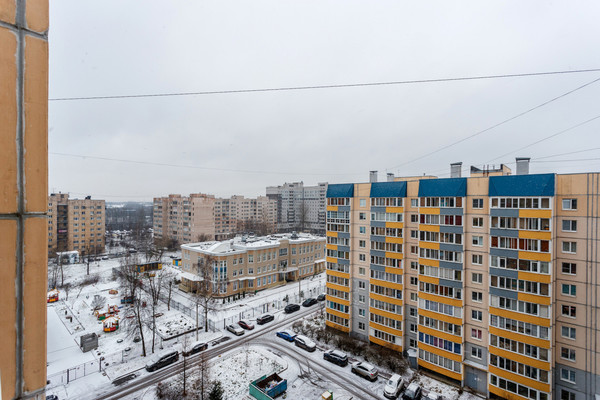 Продам трехкомнатную (3-комн.) квартиру, Садовая ул, 2Ак3, Металлострой п