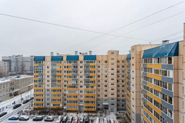 Продам трехкомнатную (3-комн.) квартиру, Садовая ул, 2Ак3, Металлострой п